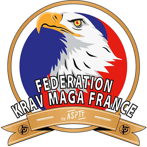 Logo de la Fédération Krav Maga et Disciplines Associées représenté par une tête d'aigle pygargue sur fond bleu blanc rouge, entouré par un cercle doré et une banderole dorée ASPTT en bas.